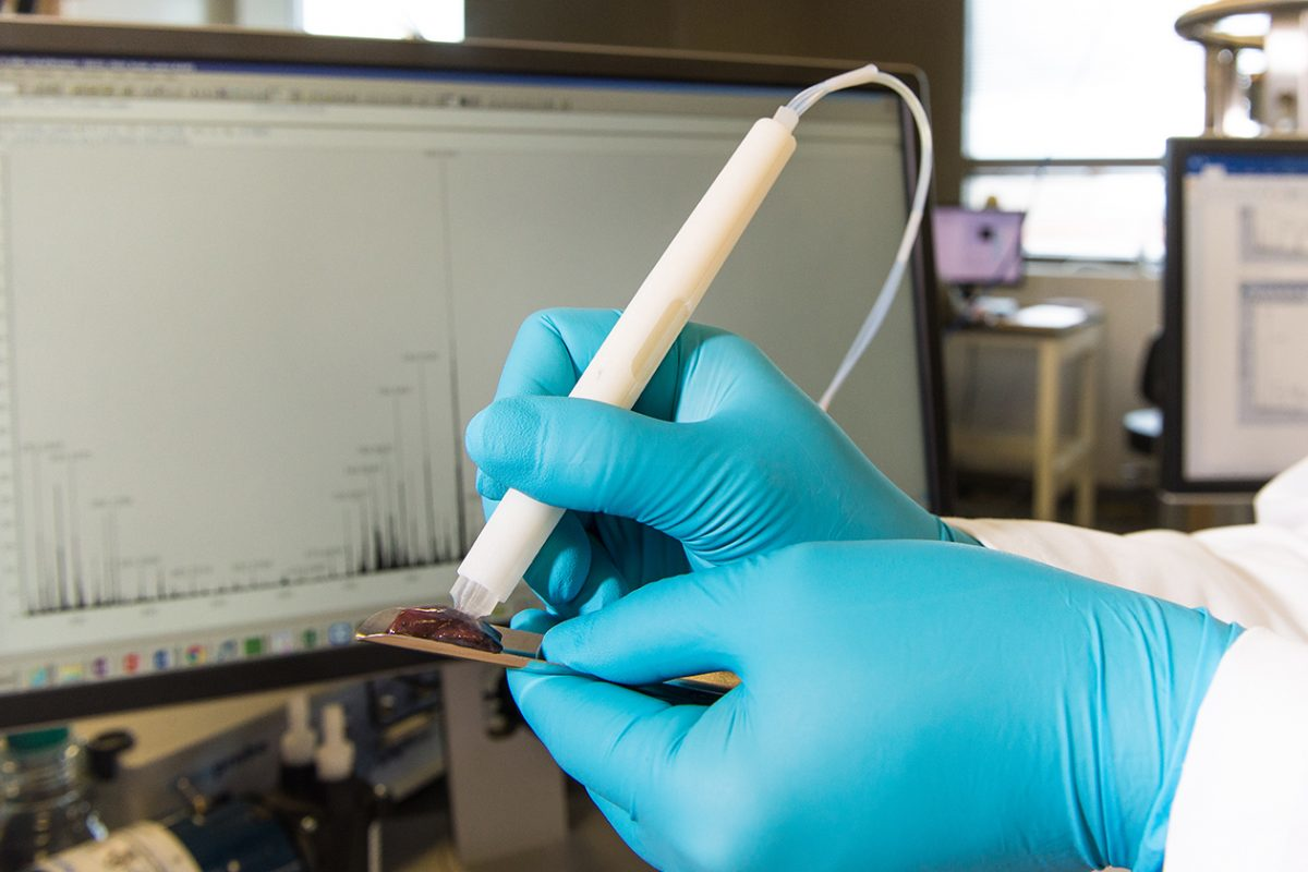 Mass Spec Pen Photo Credit Vivian Abagiu Univ Of Texas At Austin 60e59cdee0fed
