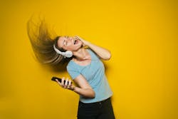 Singing Photo By Bruce Mars On Unsplash 614342740779e Singing Photo By Bruce Mars On Unsplash 614342740779e