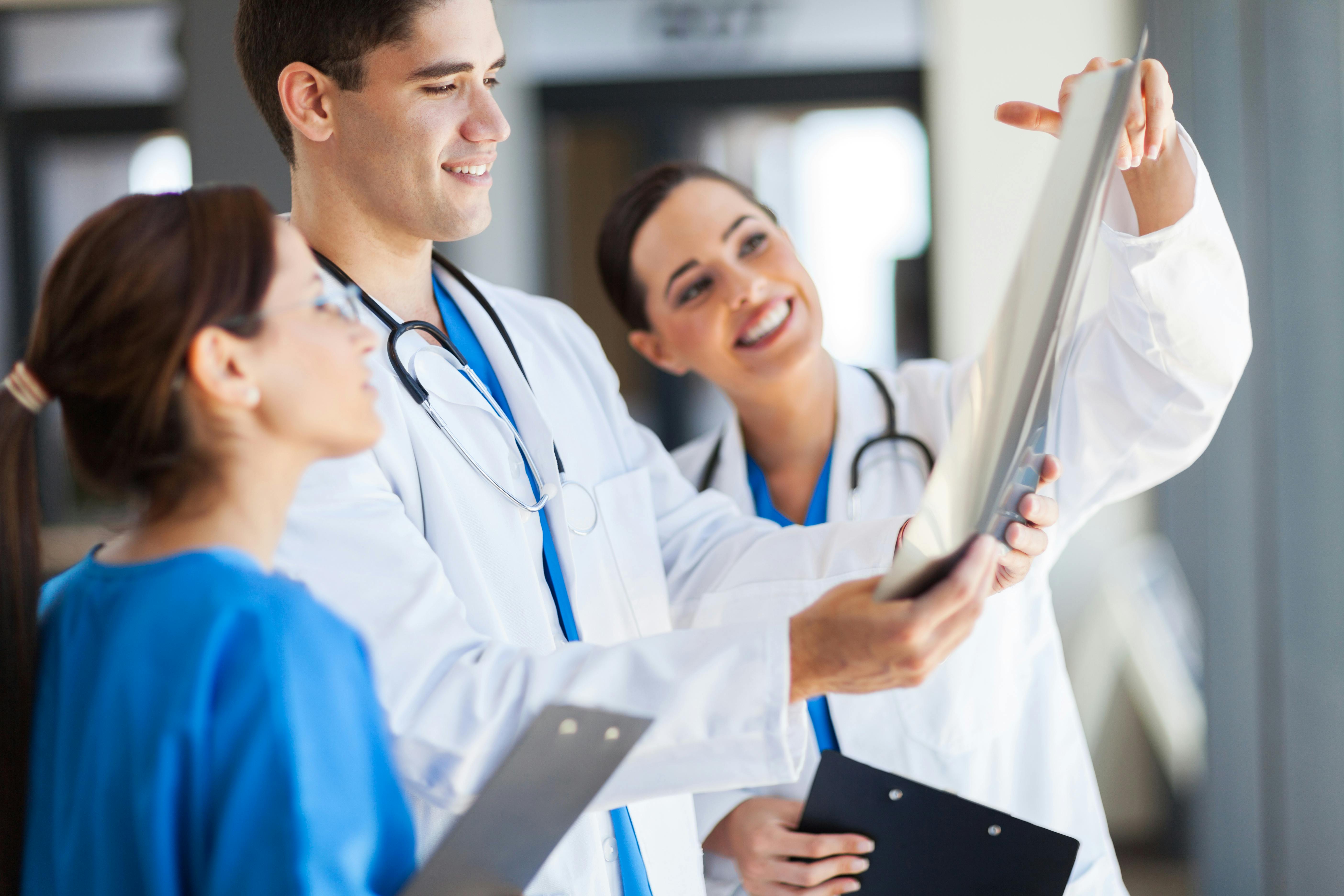 dreamstime_xxl_27012299