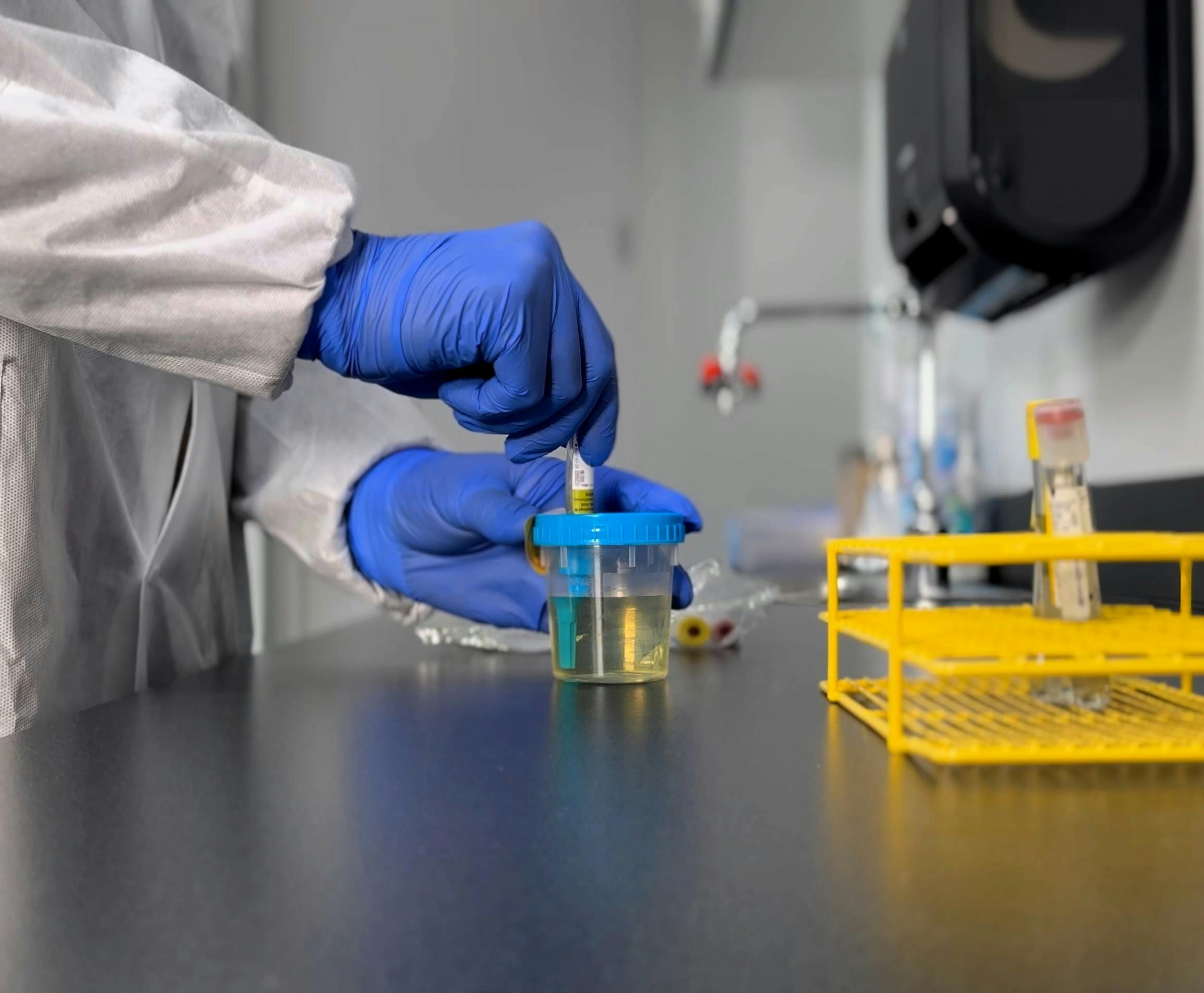 6998bbd091215fcd3189d663 In Use 8